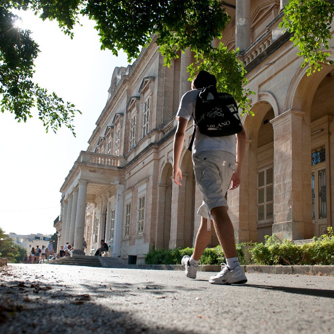 Nyelvtanulás külföldön - külföldi nyelvtanfolyam - ILT utazások
