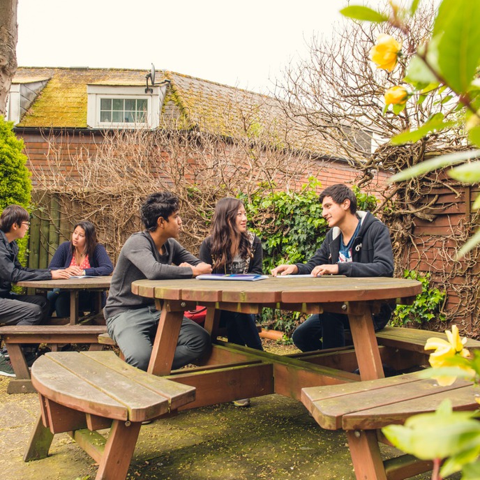 Nyelvtanulás külföldön - külföldi nyelvtanfolyam - ILT utazások